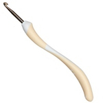 Крючок, вязальный с эргономичной пластиковой ручкой addiSwing № 4,5, 16 см