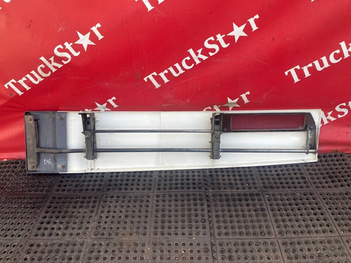 Спойлер кабины боковой правый