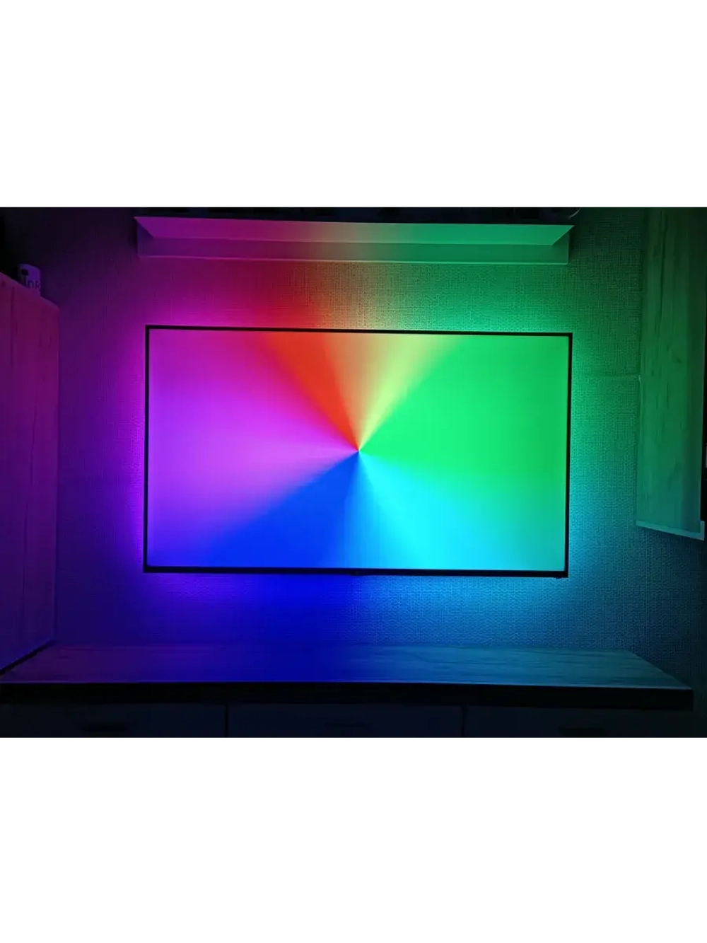 Динамическая адаптивная подсветка Ambilight для экранов 2 м