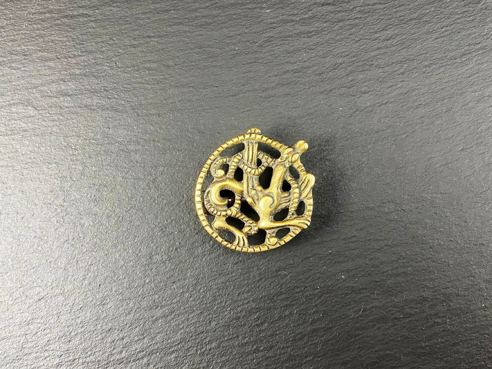 Фибула. Уппакра, Швеция 11 в. (круглая)