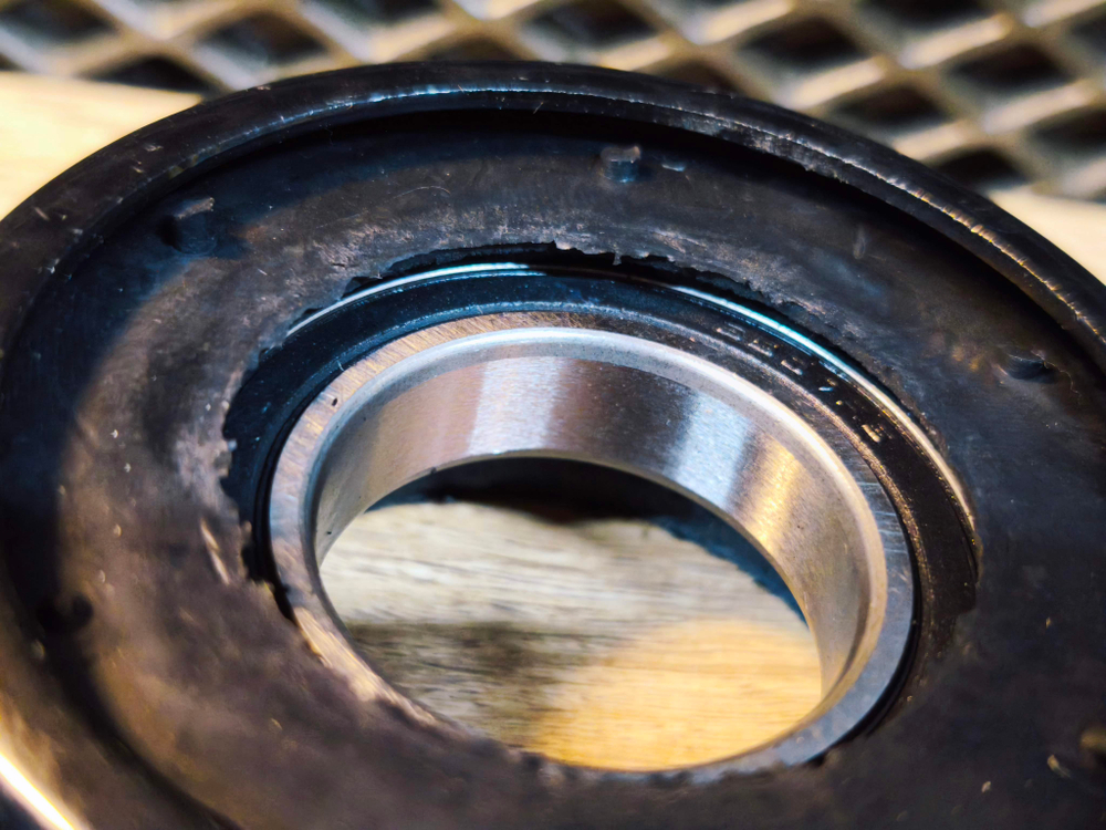 Подвесная опора карданного вала /VW /Porsche/Audi