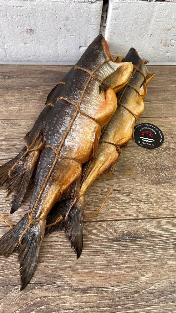 Горбуша тушка горячего копчения