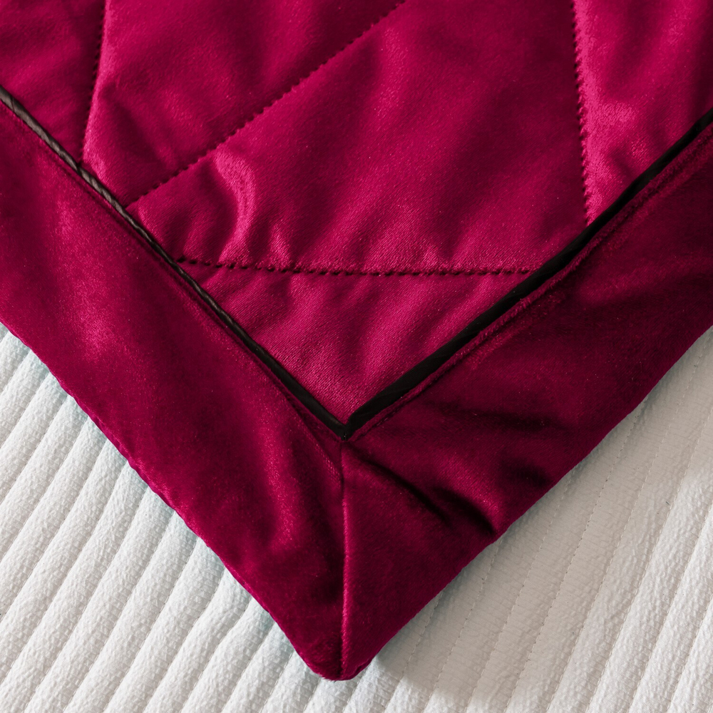 Велюровое покрывало в клетку OVL035