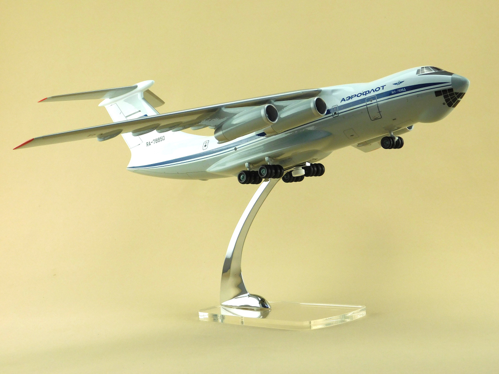Модель самолета Ил-76МД (М1:100, АЭРОФЛОТ, RA-78850, шасси)