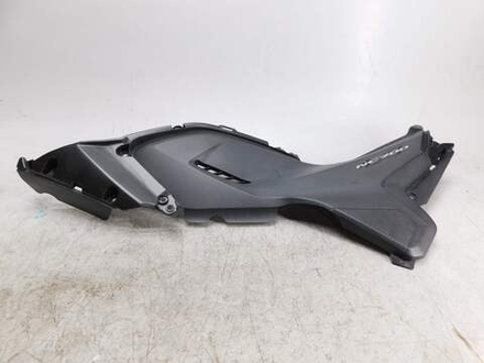 Пластик боковой левый Honda NC700 NC750 83701-MGS-D300.
