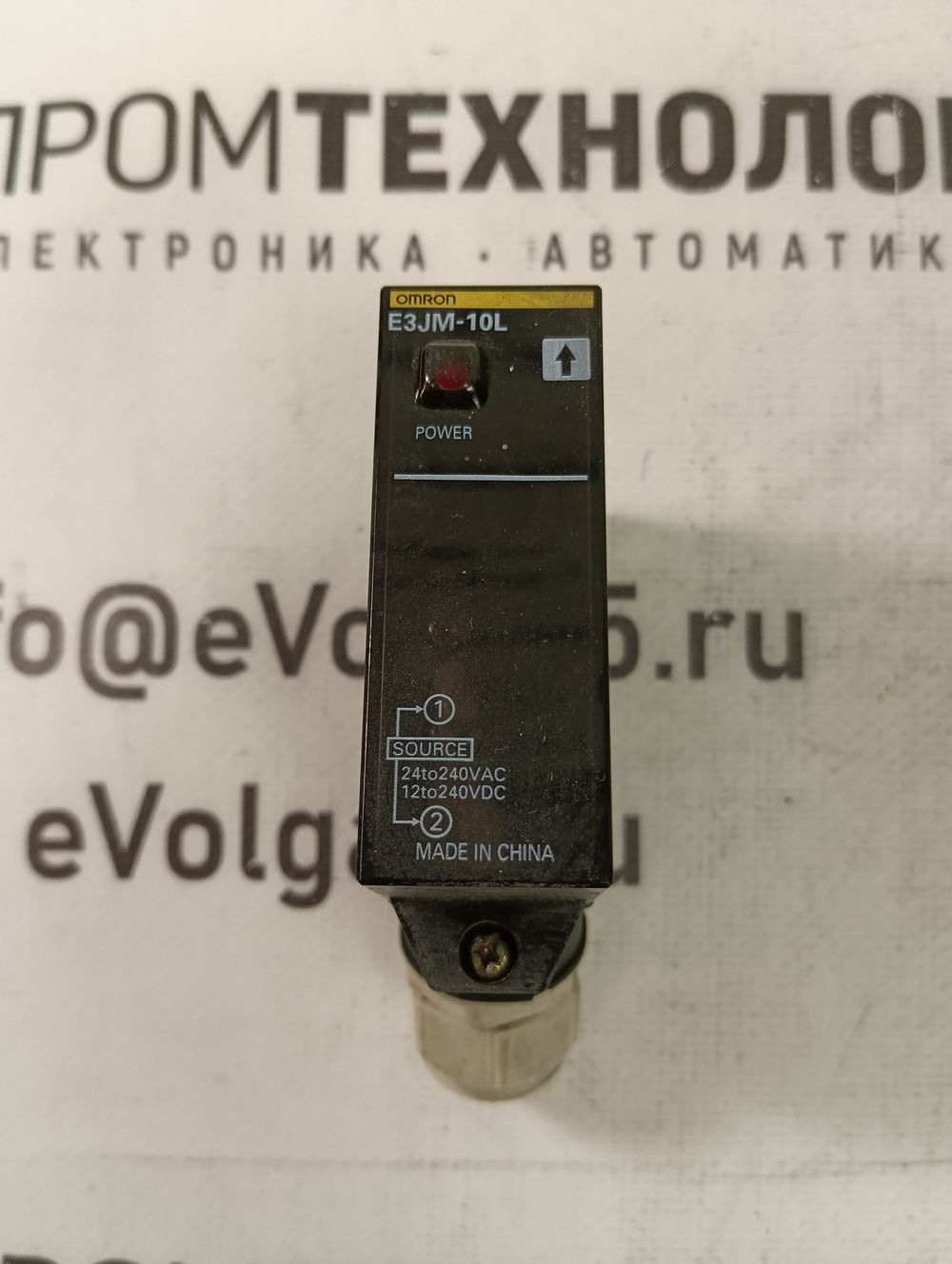 Omron E3JM-10DM4 б/у