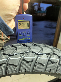 Покрышка бескамерная 80/90-14 Dake Tire