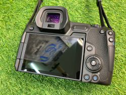 Canon EOS R 3.000 кадров