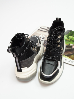 Кроссовки женские демисезонные