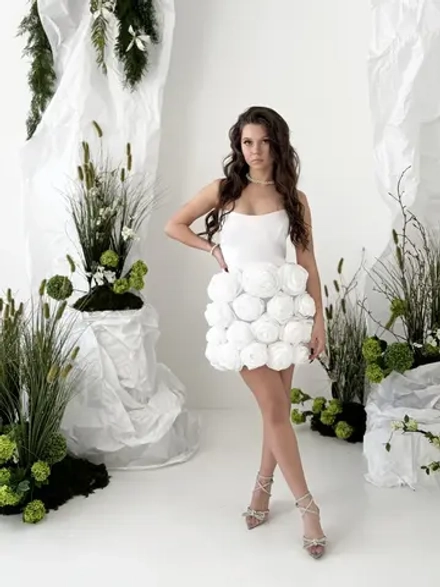 Платье с розами