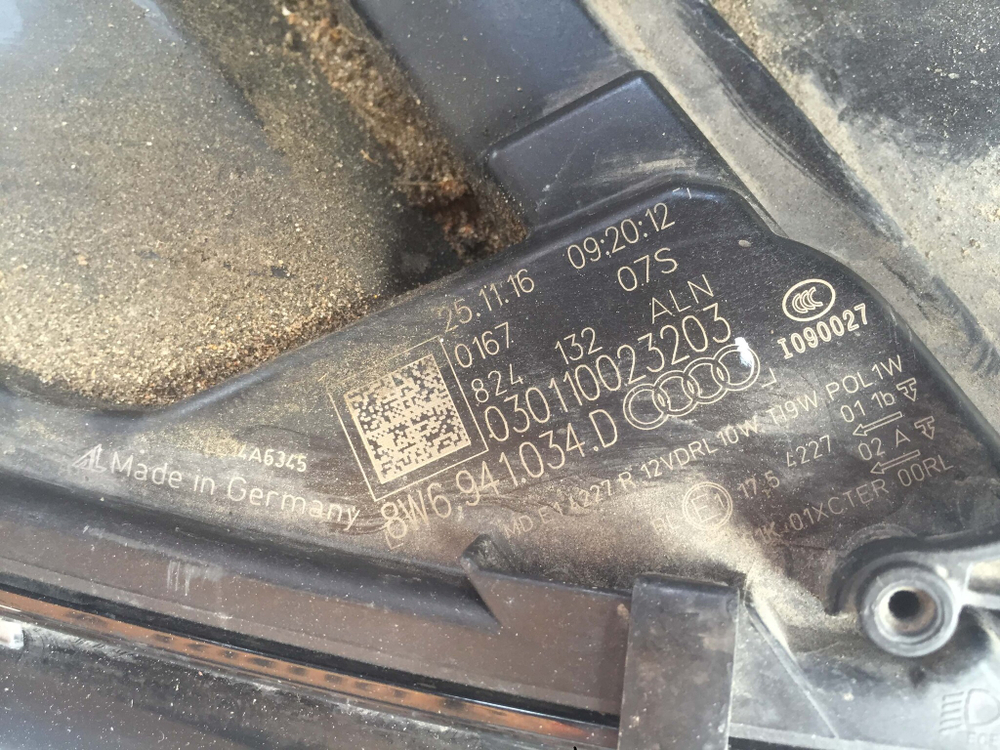 Фара правая LED Audi A5 (F5) 16-21 Б/У Оригинал 8W6941034D