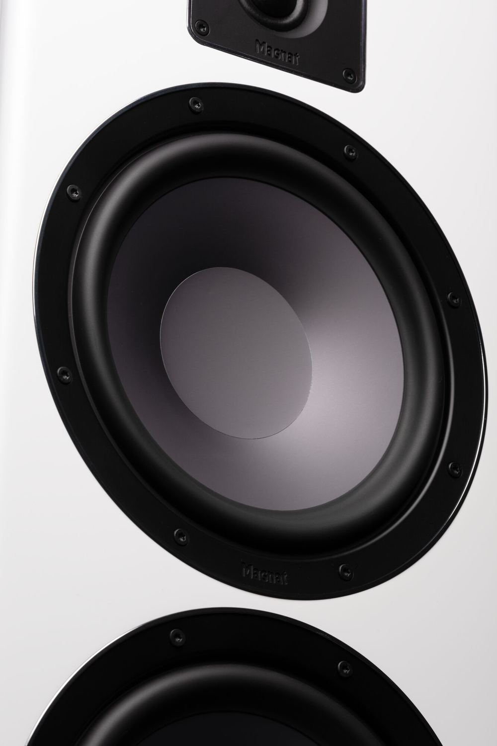 Magnat Signature 809, напольная АС