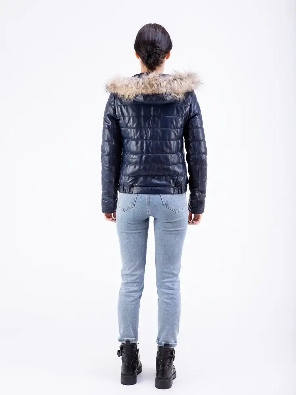 Куртка женская из натуральной кожи с капюшоном Турция