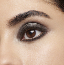 Clarins Ombre 4 Colour Eye Palette - Палетка теней для век для долговременного эффекта оттенок 09 - Onyx Gradation, 4 g