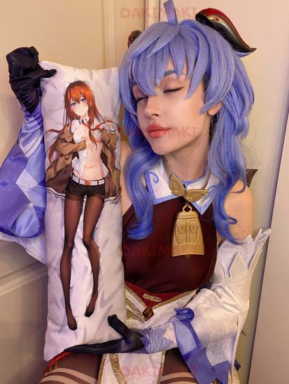 Мини дакимакура Курису Макисе из Врата Штейна арт. M0133, 60х20 см