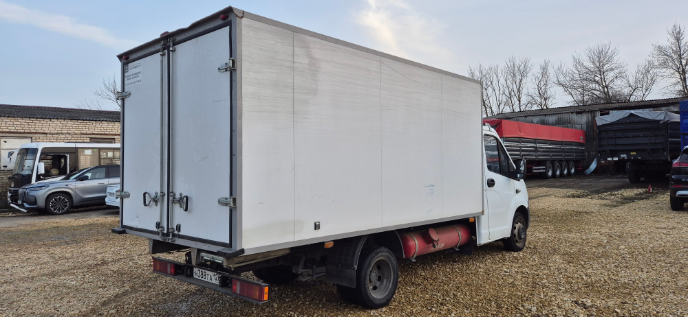 GAZ GAZELLE NEXT Бортовой (Евроборт) A23R35 (Бензин/Газ, 2,7 л, 107 л.с.)