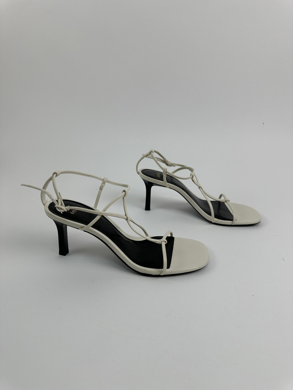 Босоножки Mango