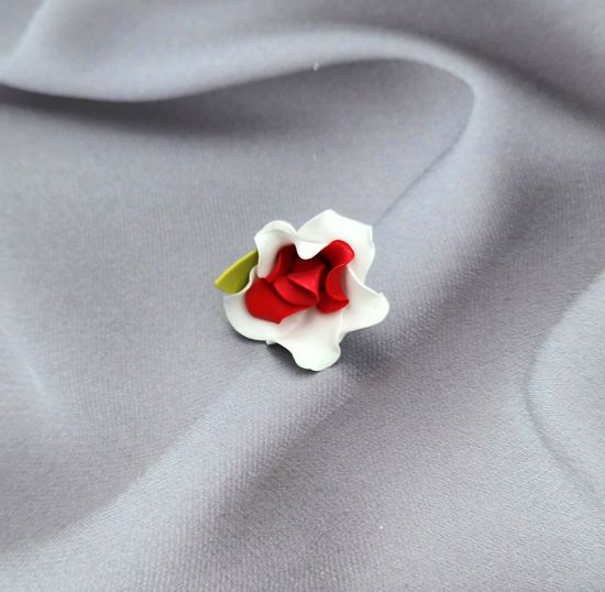 Цветы из латекса (фоамарина) бело-красный 4.5 см, набор 5 штук