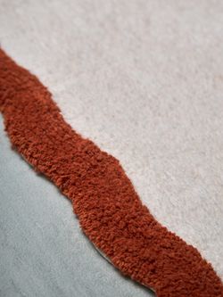 Коврик для ванной с кантом терракотового цвета из коллекции Trendy Ruffles, 50x80 см