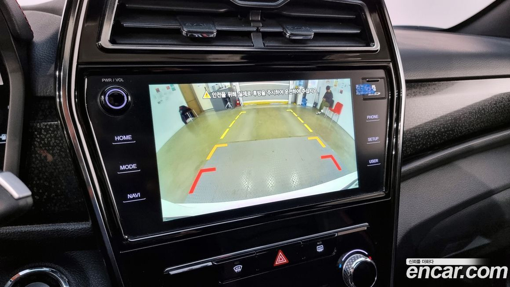 KG Mobility (Ssangyong) Very New Tivoli Бензин 1.5 2WD (08.2019)