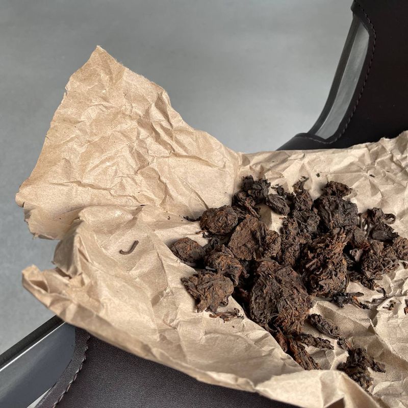 Пуэр Лао Ча Тоу  (старые чайные головы)