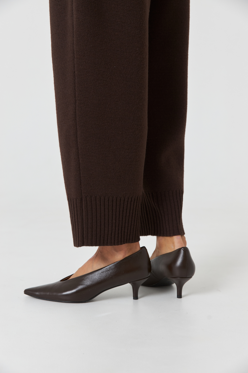 Брюки вязаные