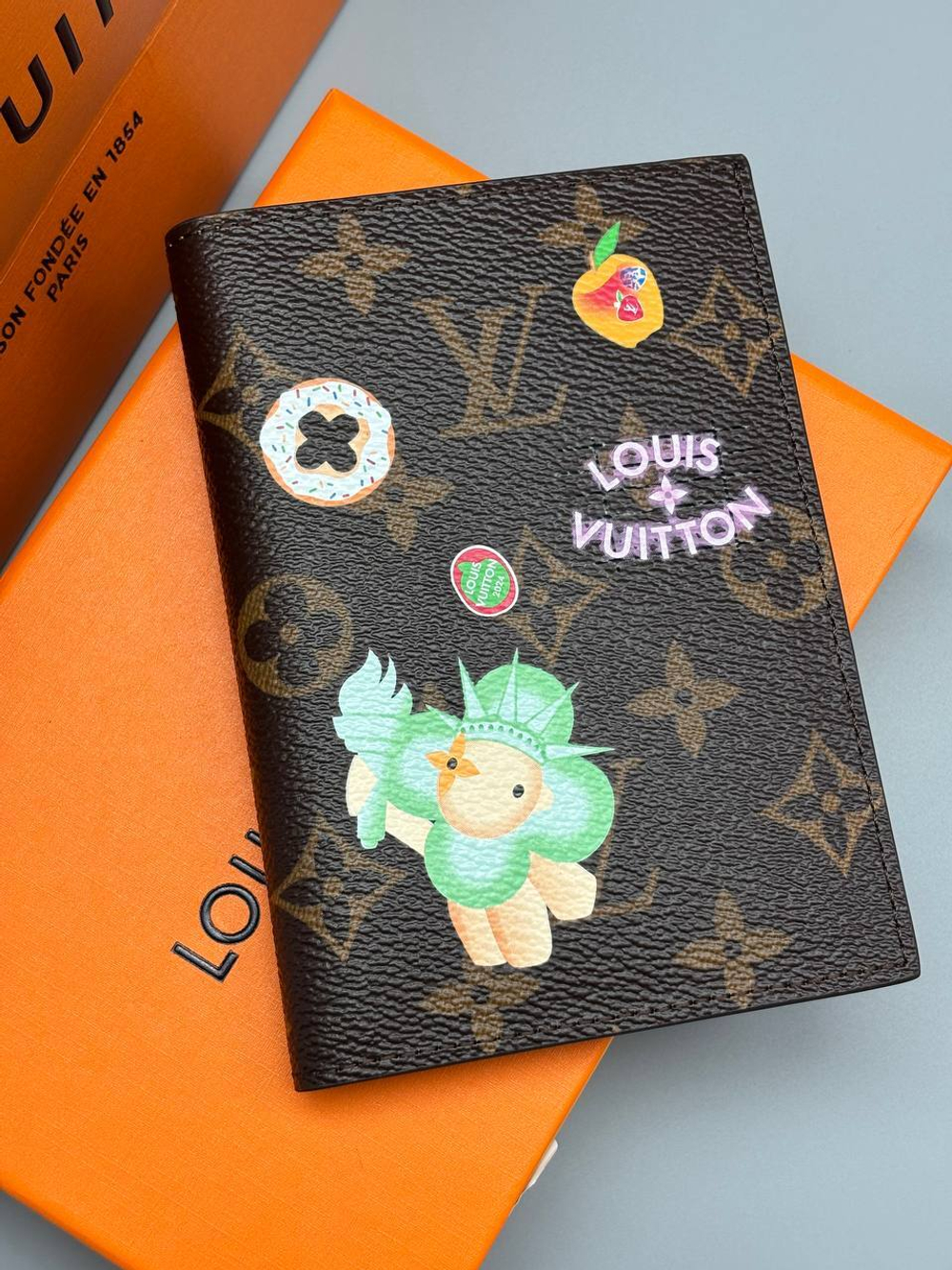 Обложка на паспорт Louis Vuitton