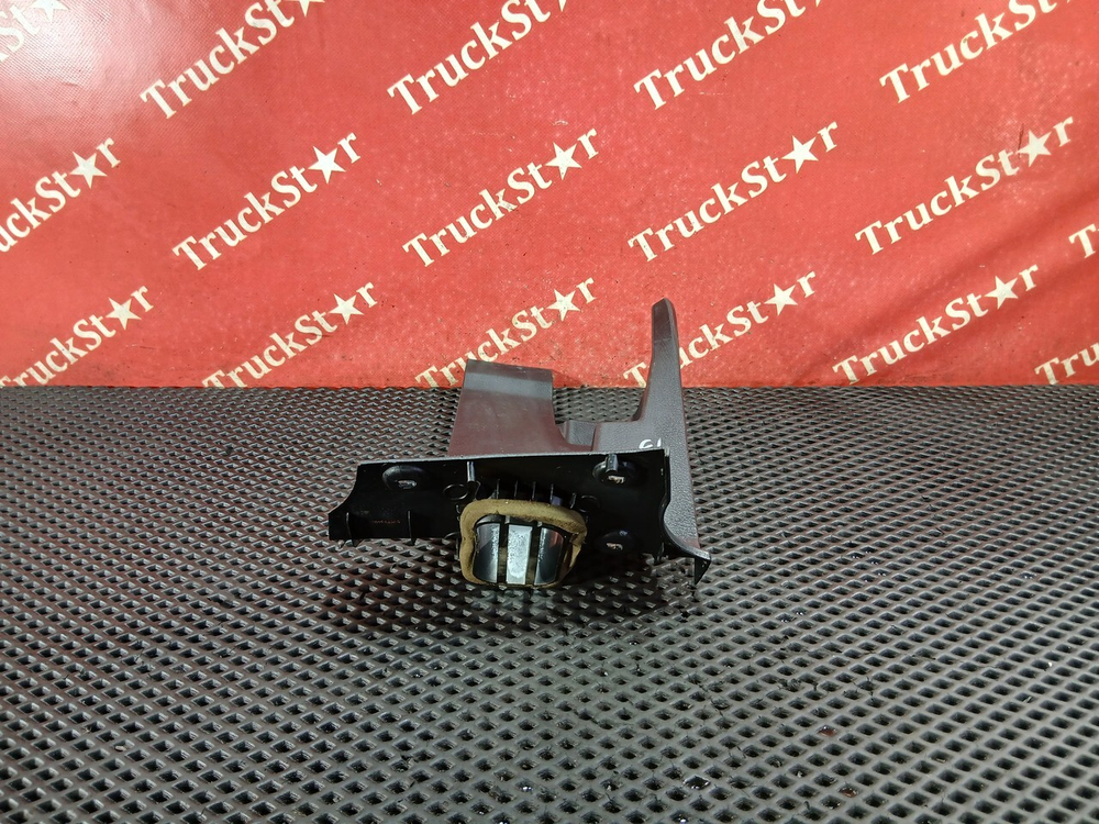 Накладка порога левая