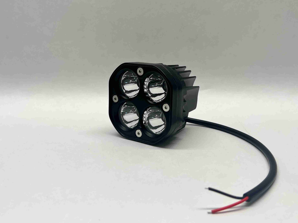 Светодиодная фара, 4 диода, 4D линза, 12-24 вольта, направленный дальний свет, белый свет (за 1 шт.)