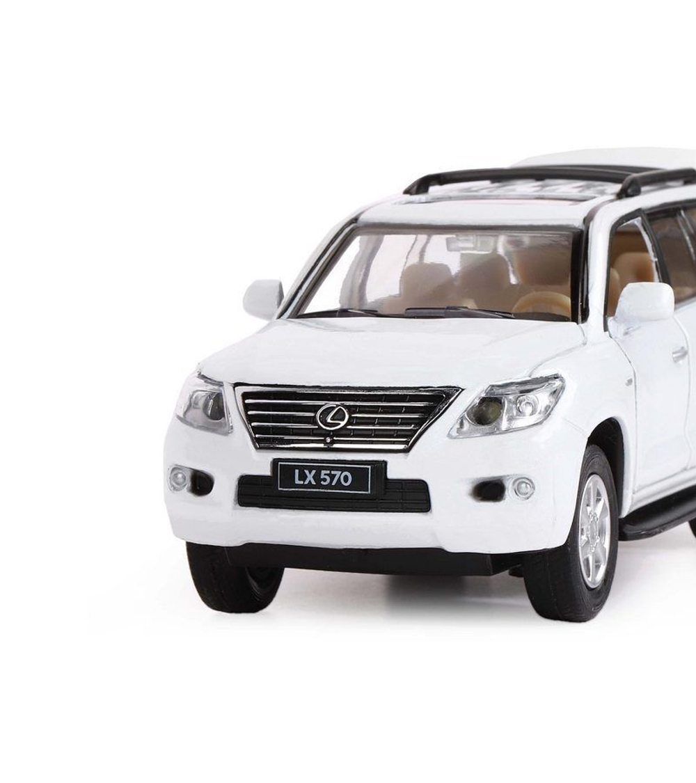 Машина "АВТОПАНОРАМА" Lexus LX570, белый, 1/32, свет, звук, инерция, в/к 17,5*13,5*9 см