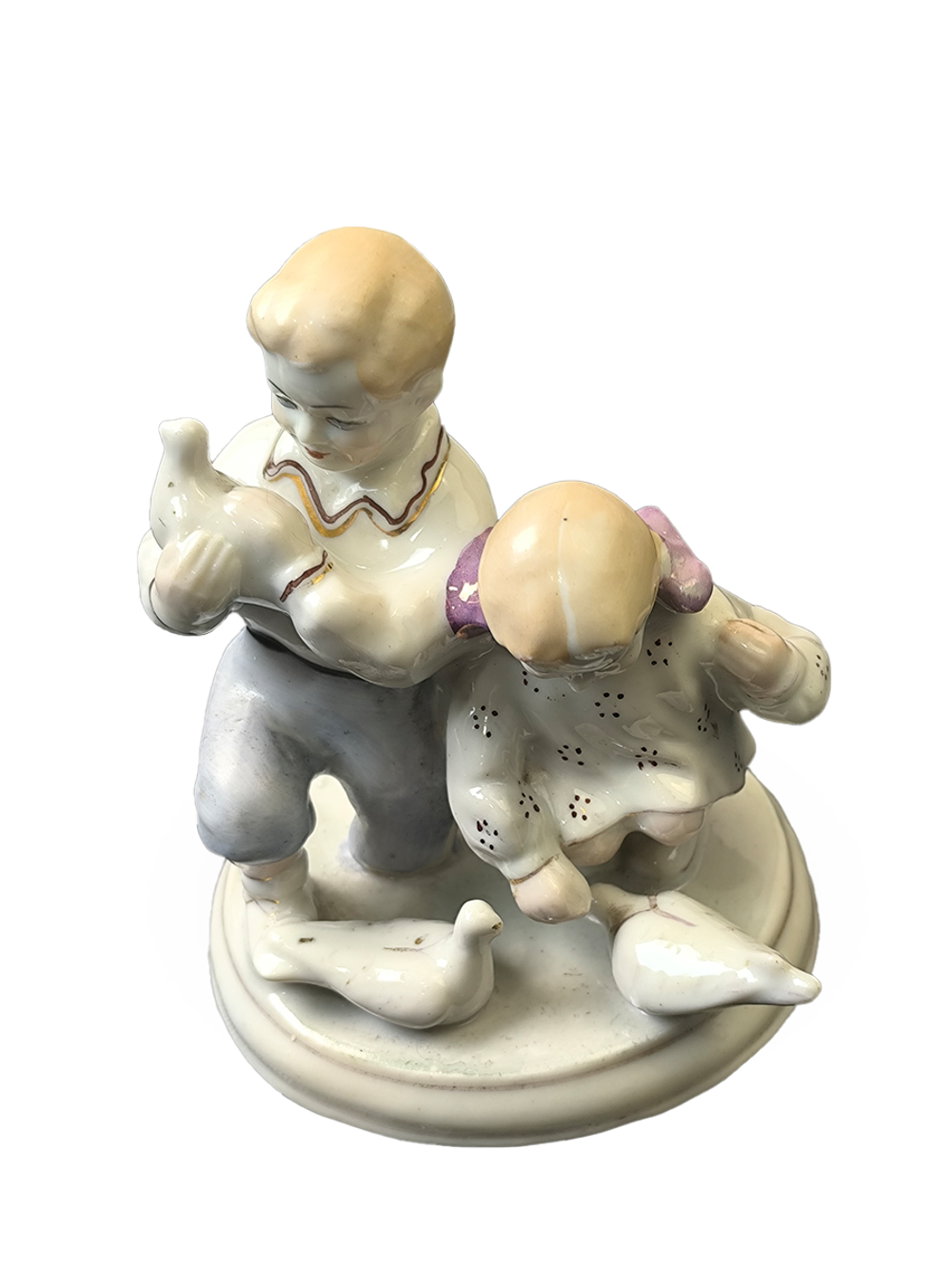 Фарфоровая статуэтка "Дети кормят голубей" Полонский ЗХК
