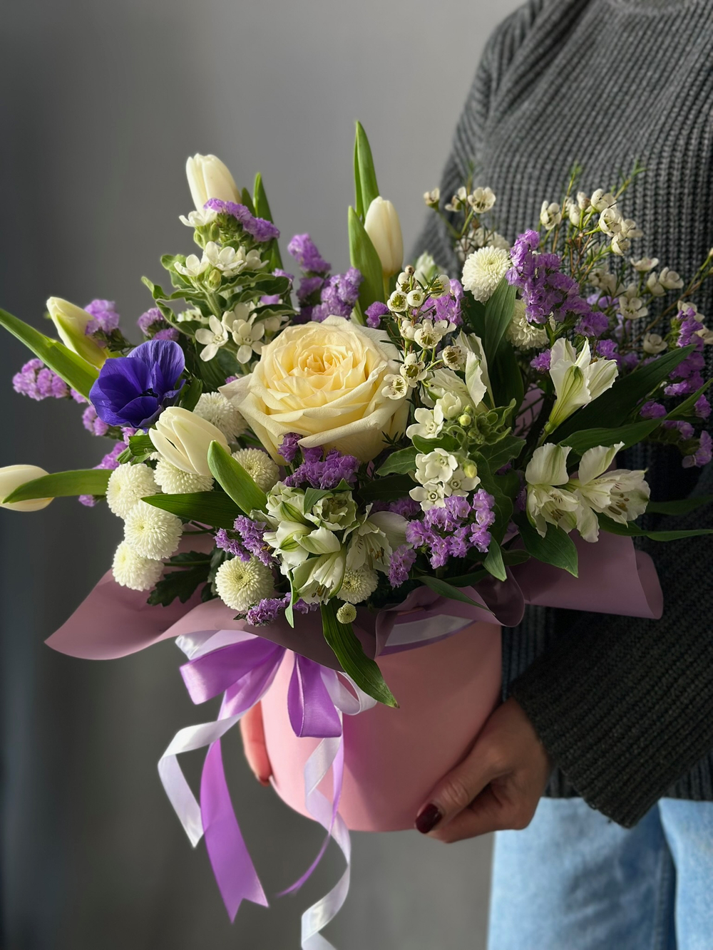 Цветы в коробке «Очей очарование»