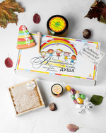 Подарочный сладкий медовый набор в подарок воспитателю.