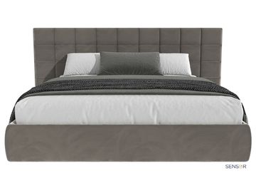 Кровать Quadro с широким изголовьем