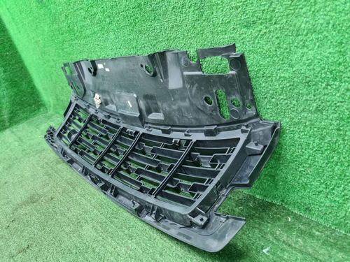 Решетка радиатора Range Rover Vogue 5 L460 (21-нв)