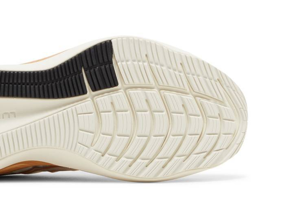 Кроссовки Nike Zoom Winflo 8 (Женская размерная сетка)