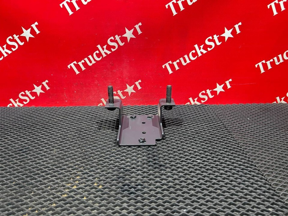 Кронштейн электромагнитного клапана