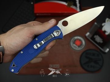 Складной нож Spyderco Resilience Lightweight 142PBL c клинком из стали CPM-S35VN, рукоять FRN