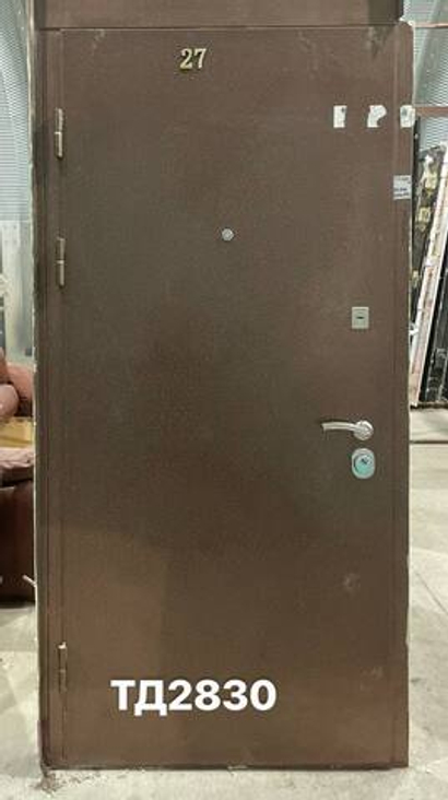 Дверь металлическая Б/У 206(в) х 93(ш) Входная