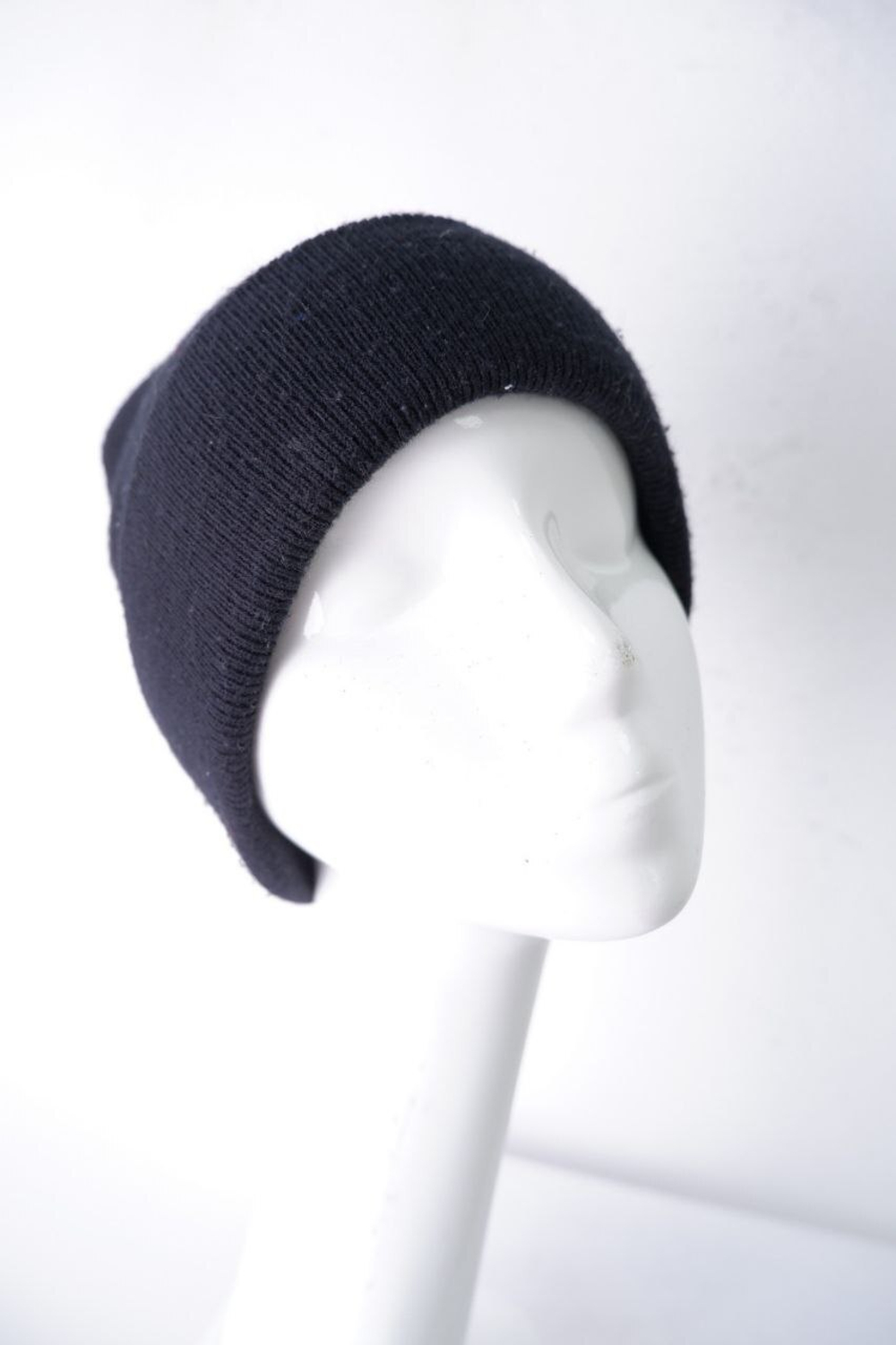 Шапка темная