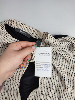 Футболка Esprit интересная 40 размер