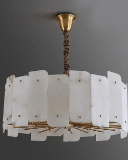 Стильная люстра с каменными пластинами ✨