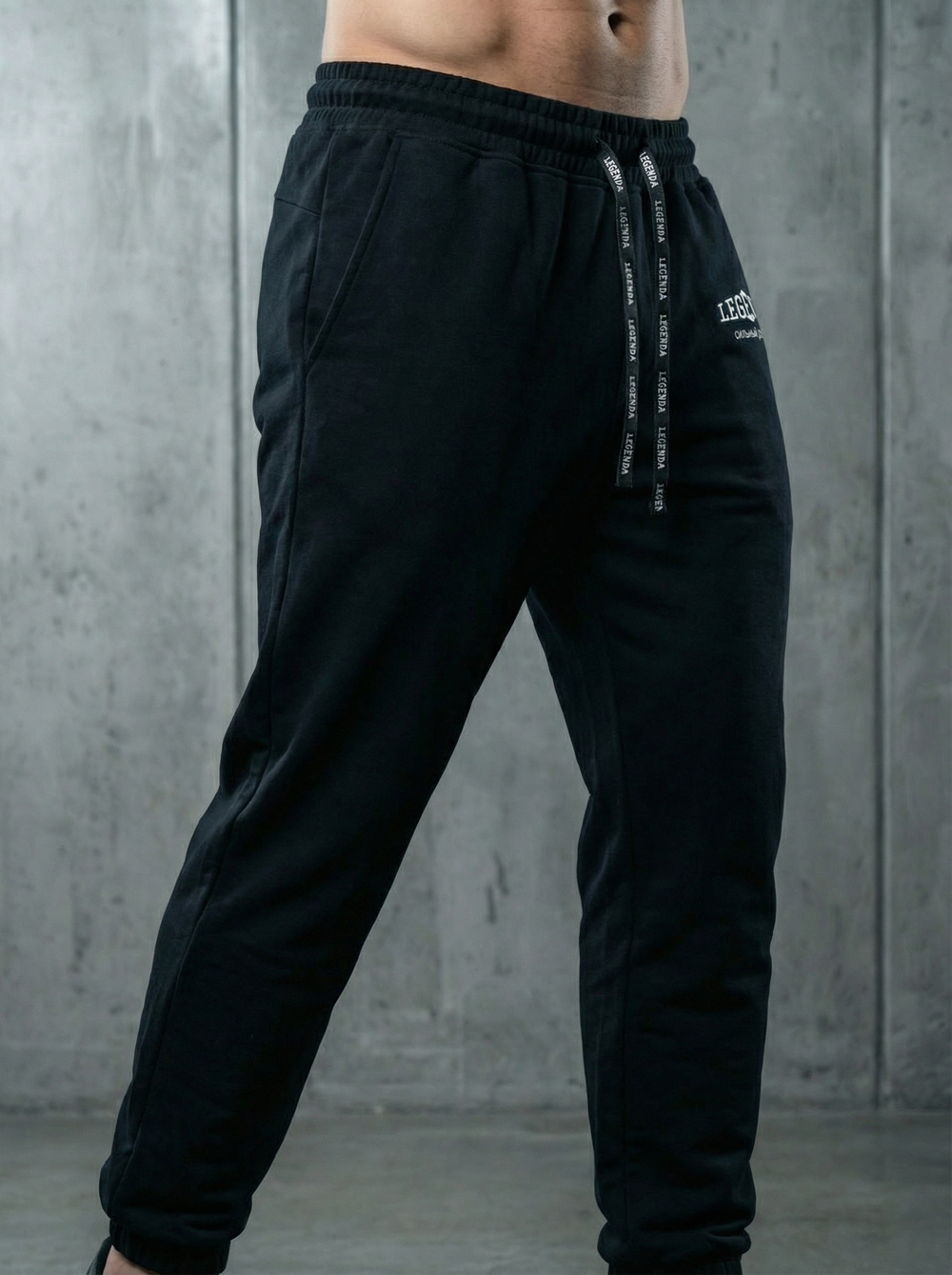 Брюки демисезонные с карманами LEGENDA Logo черные