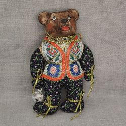 Ёлочная игрушка Медвежонок в жилетке