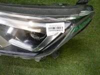 Фара левая Toyota Rav 4 CA40 (2015-2019) LED