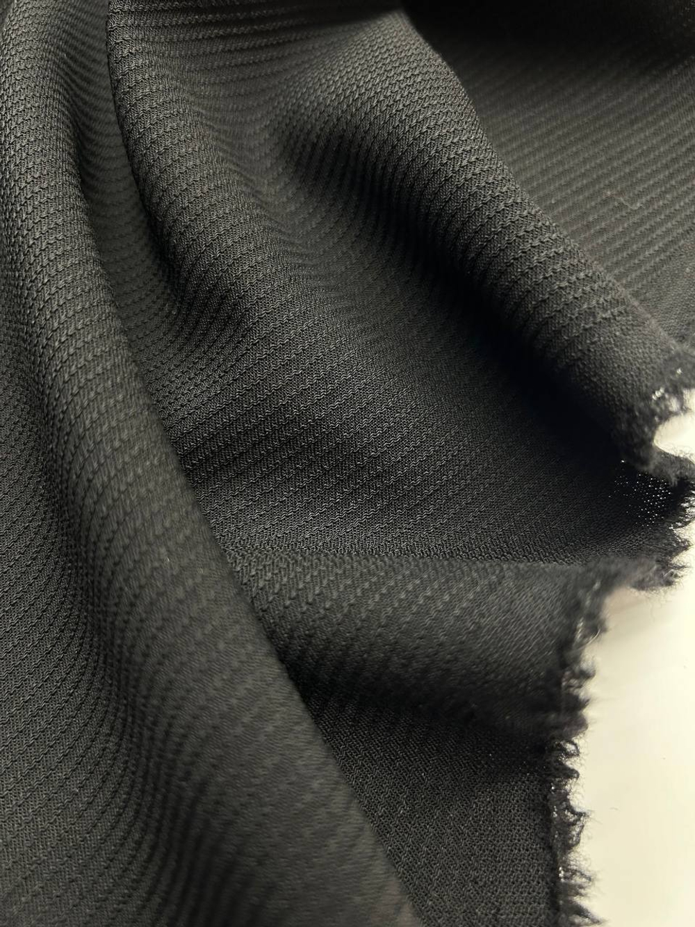 Шерсть с эластаном костюмно-плательная Ermenegildo Zegna черная