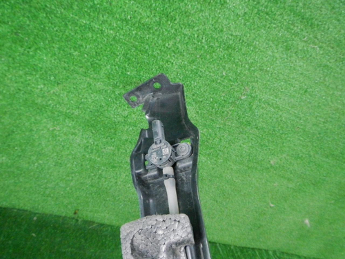 Кронштейн переднего бампера Jaguar E-PACE (2017-н.в.)