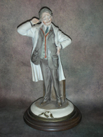Статуэтка. Фарфор. Доктор. Capodimonte. Италия