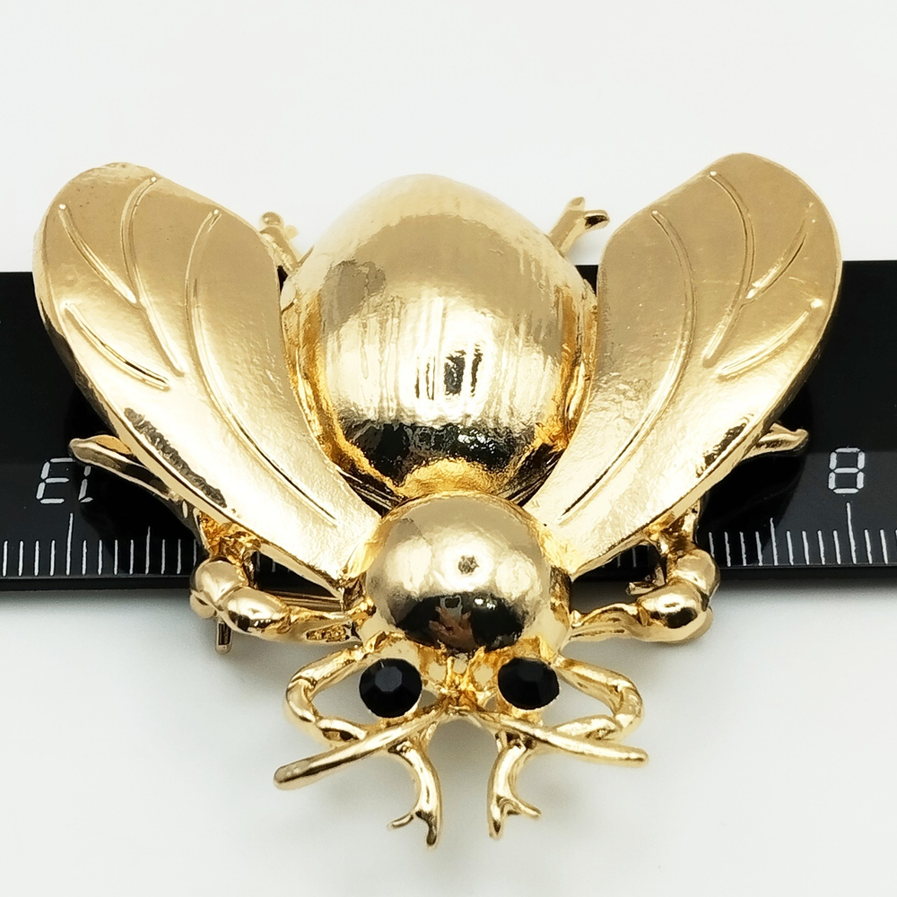 Брошь булавка "Золотистая пчёлка" (58х50мм), бижутерия.