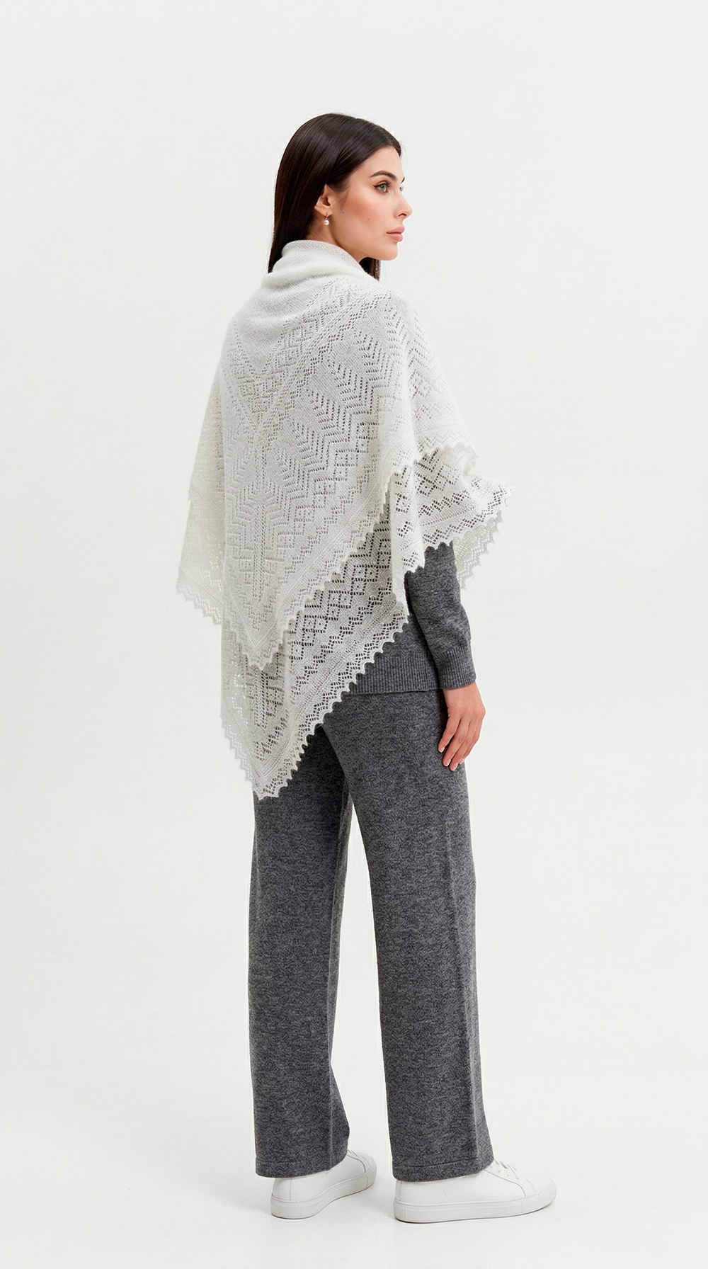 Оренбургский пуховый платок П2-125-01 белый отбеленный